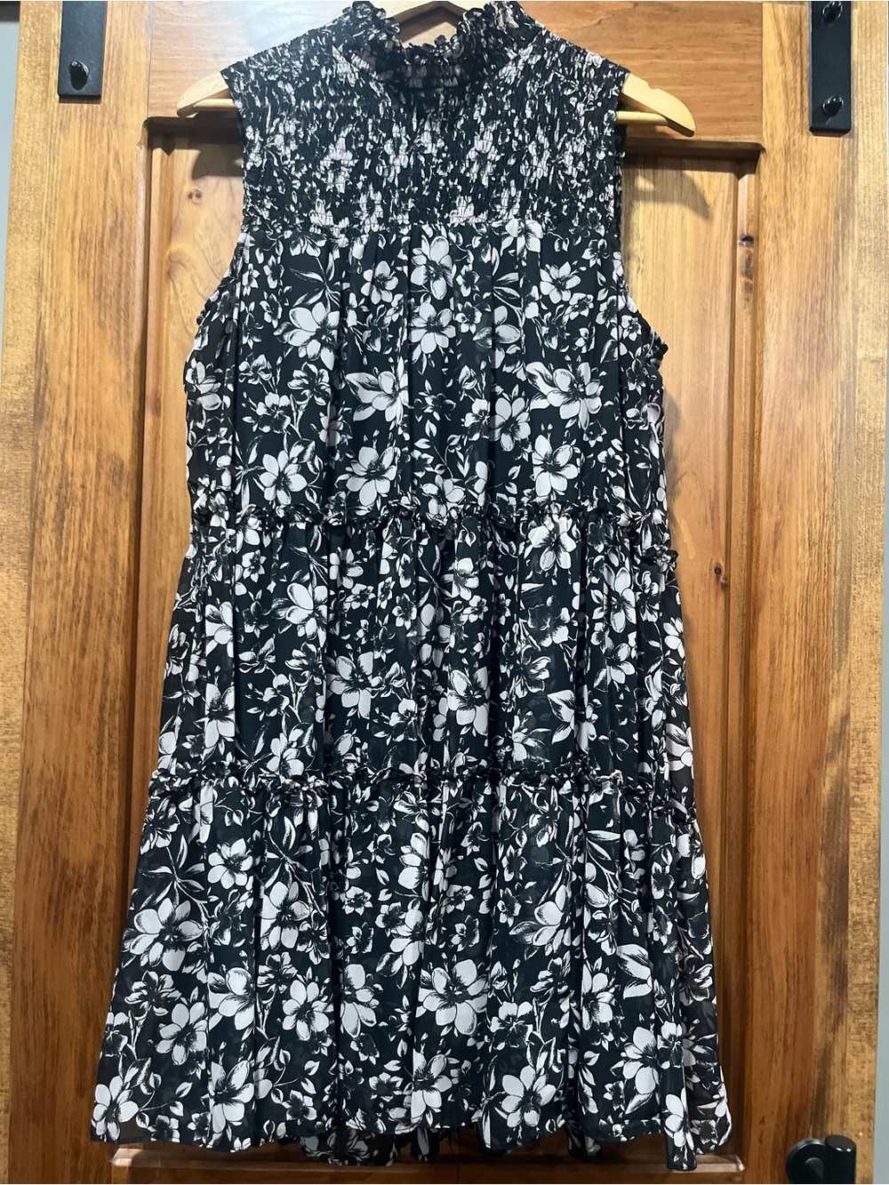 Taylor Dresses Black and Tan Floral Tiered Dress